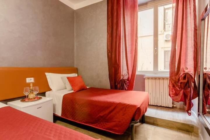 4-bdr Among Colosseum&termini 10-people Apartment Rom